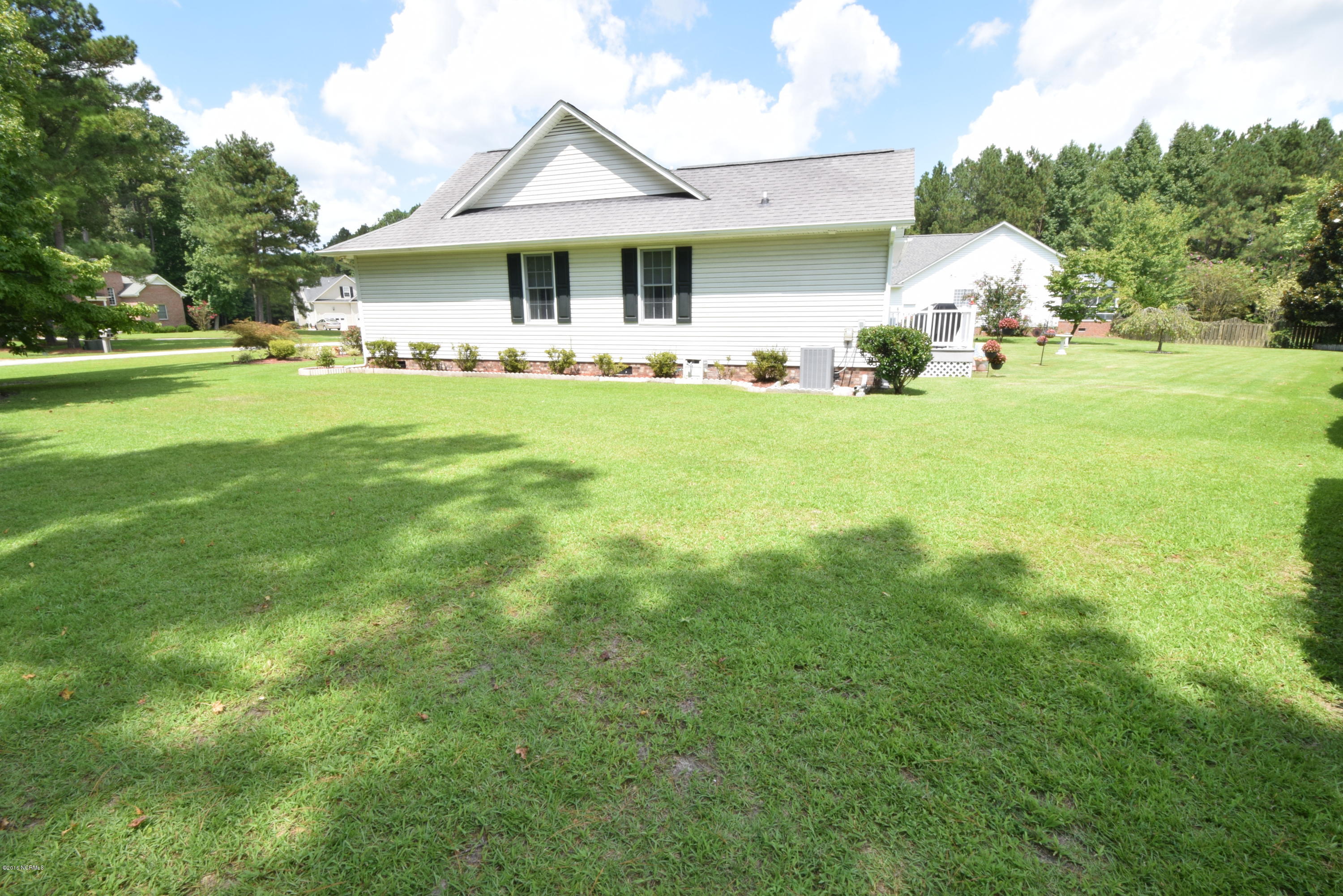 201 Dobbs Spaight Road New Bern, NC 28562 - Photo 29 of 42 24