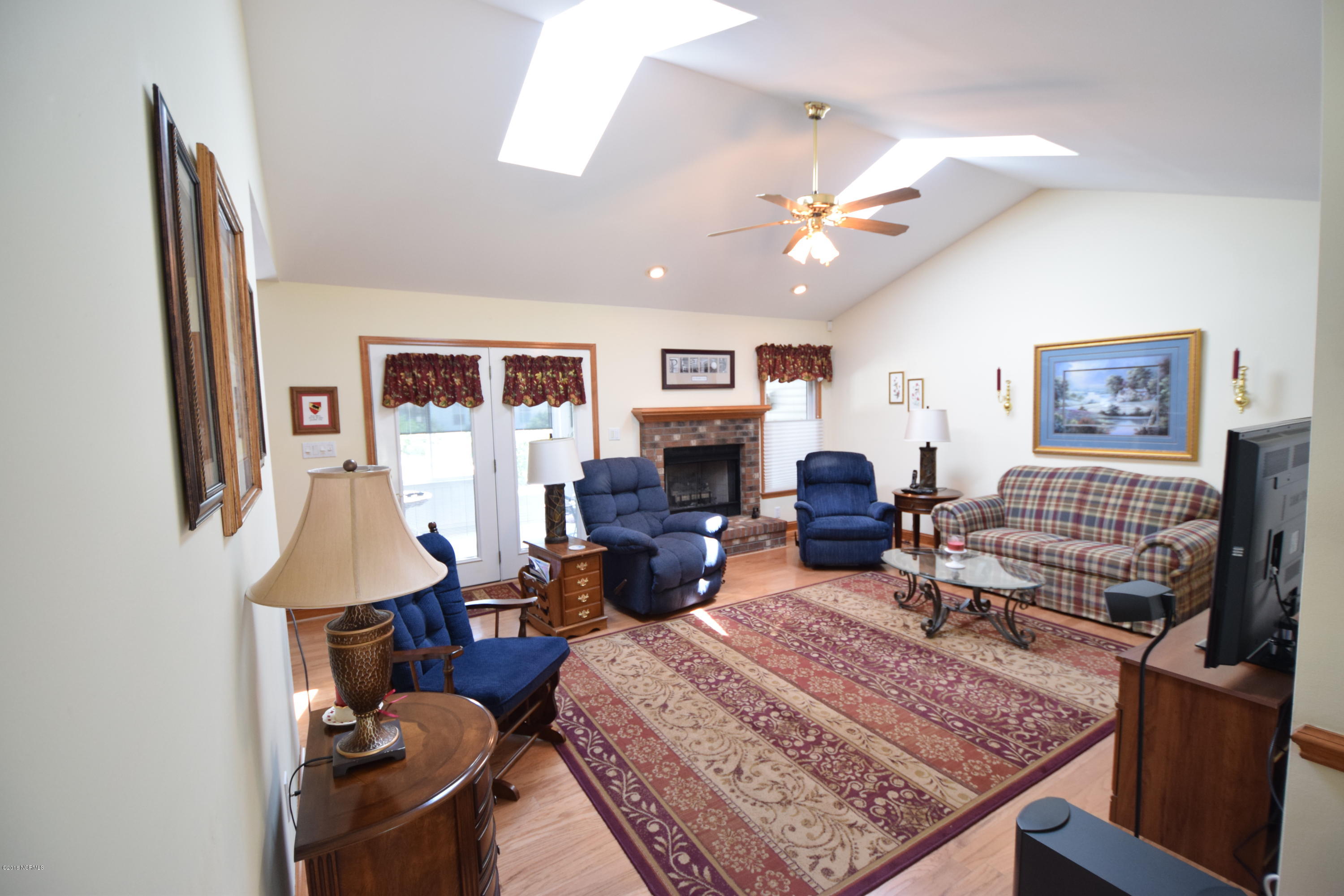201 Dobbs Spaight Road New Bern, NC 28562 - Photo 10 of 42 5