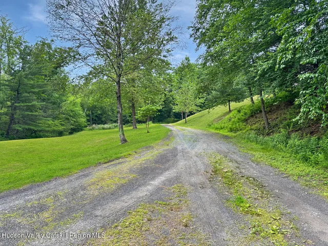a view of a interior of the house