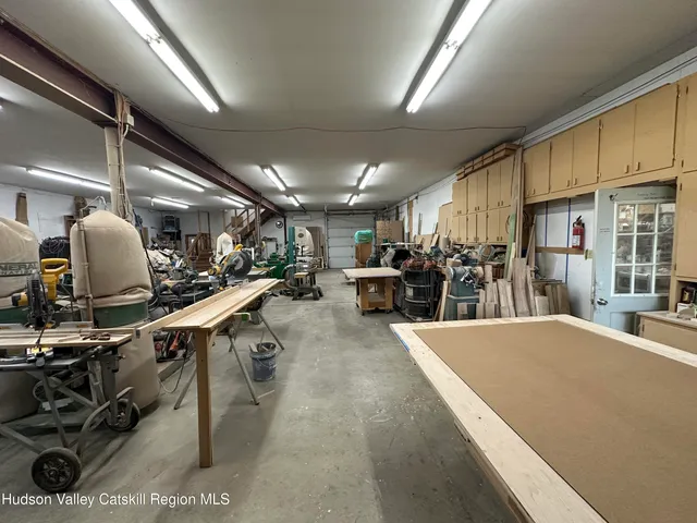 $985,000 | 40-67 Popstone Road, Stone Ridge, NY 12484