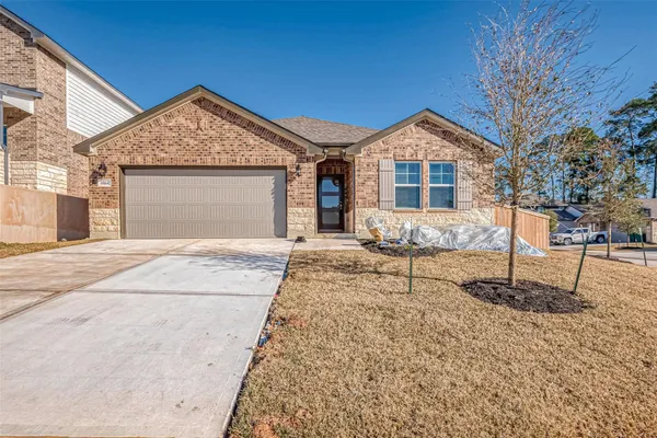 $2,800 | 1864 Canyon Live Oak Street, Conroe, TX 77304