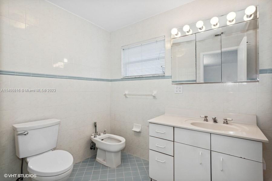 Tamiami Miami, FL 33175 - Photo 11 of 21