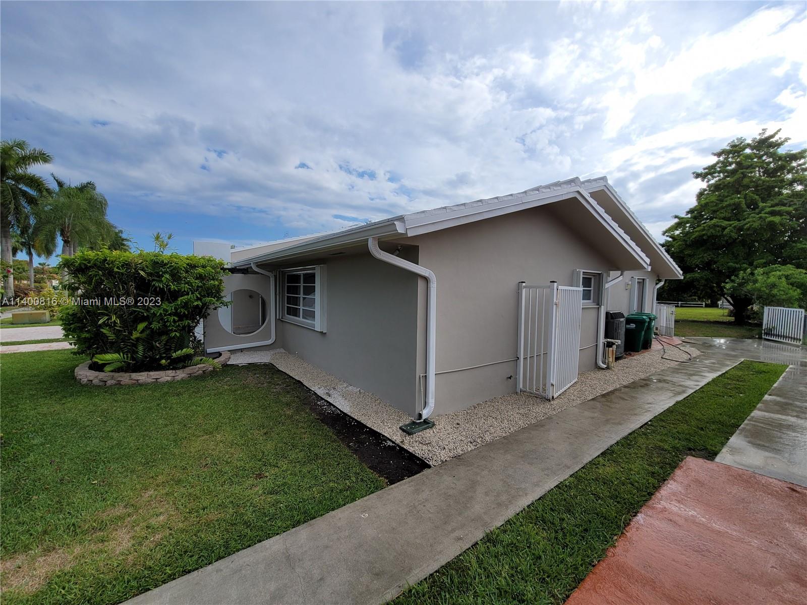 Tamiami Miami, FL 33175 - Photo 19 of 21 PRIVATE EASEMENT