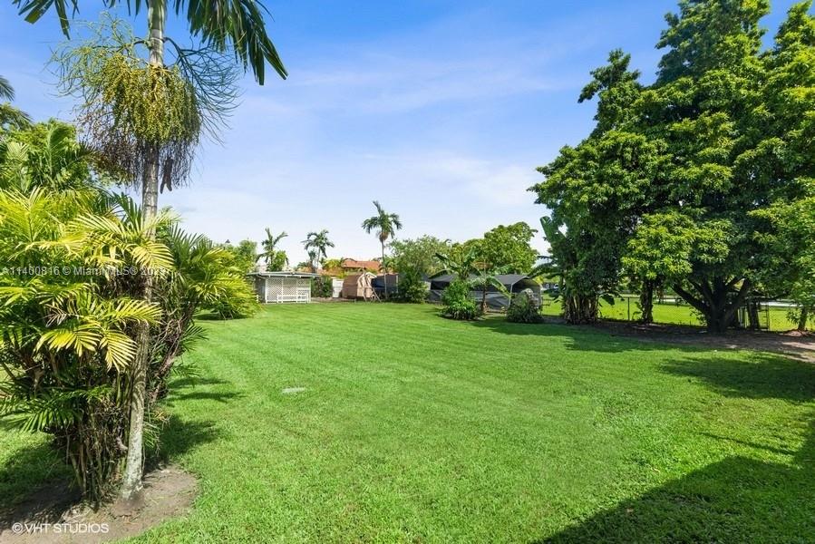 Tamiami Miami, FL 33175 - Photo 20 of 21 FRUIT GARDEN