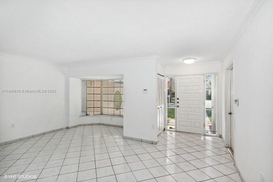 Tamiami Miami, FL 33175 - Photo 6 of 21