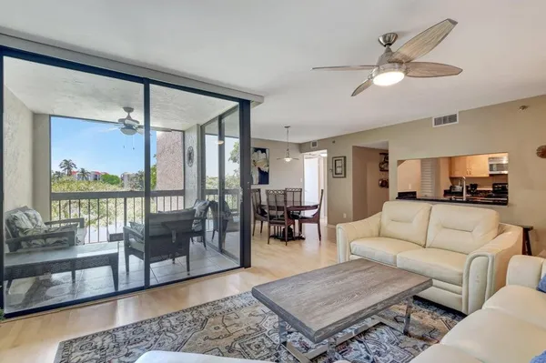 $4,500 | 950 Lavers Circle, Unit F309, Delray Beach, FL 33444