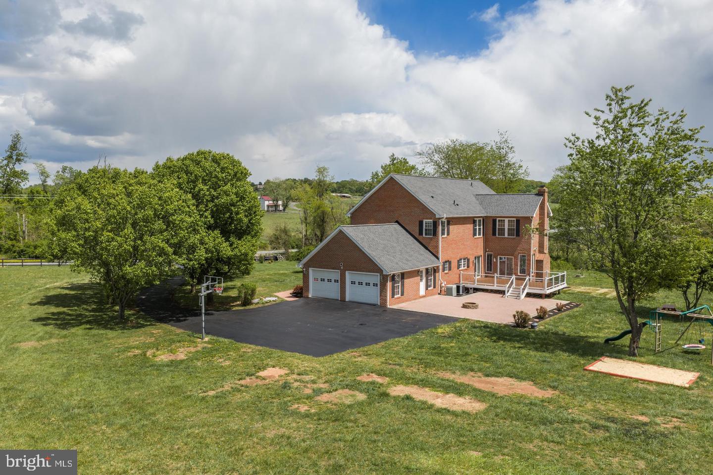 42827 Spinks Ferry Road Leesburg, VA 20176 - Photo 50 of 56 2 car oversized garage with EV car charger