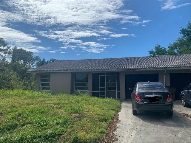 $1,300 | 650 Creuset Avenue South, Lehigh Acres, FL 33974