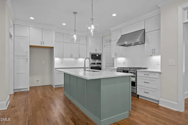 $875,000 | 35 Broadleaf Lane, Louisburg, NC 27549