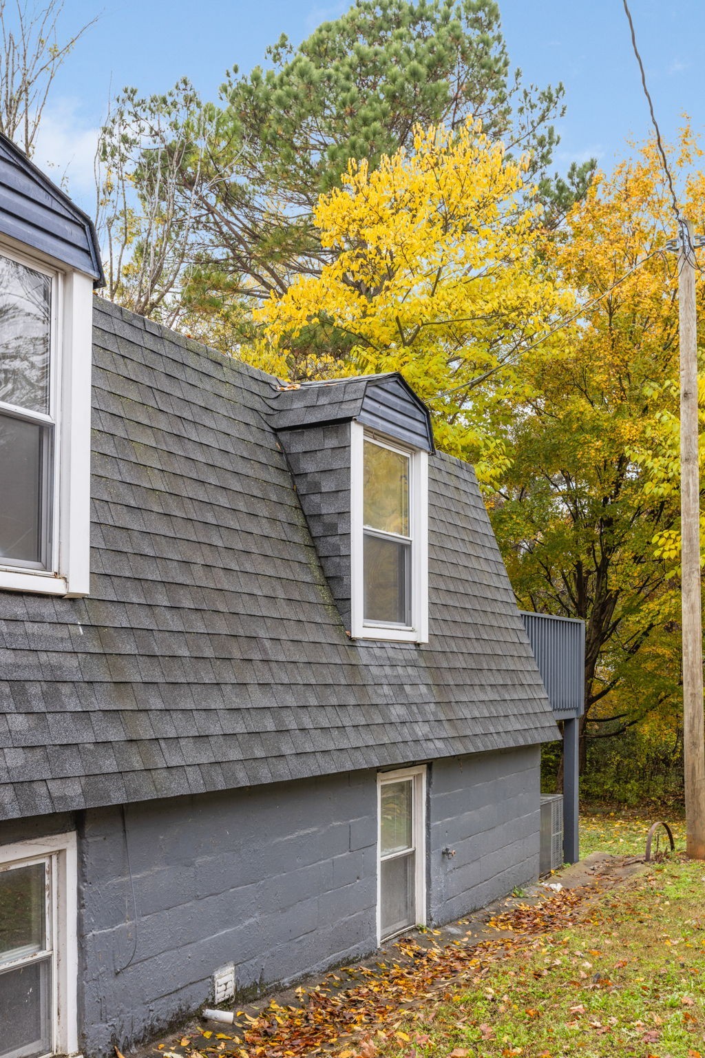 415 Durrett Street Springfield, TN 37172 - Photo 2 of 54 a brick house with a large tree