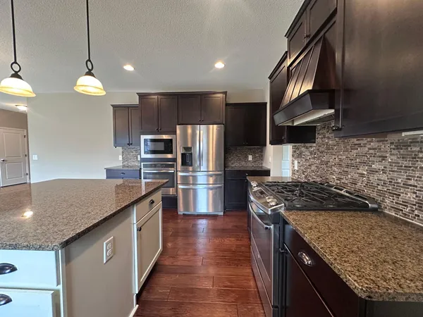 $3,500 | 3379 Ridgestone Way, Woodbury, MN 55129