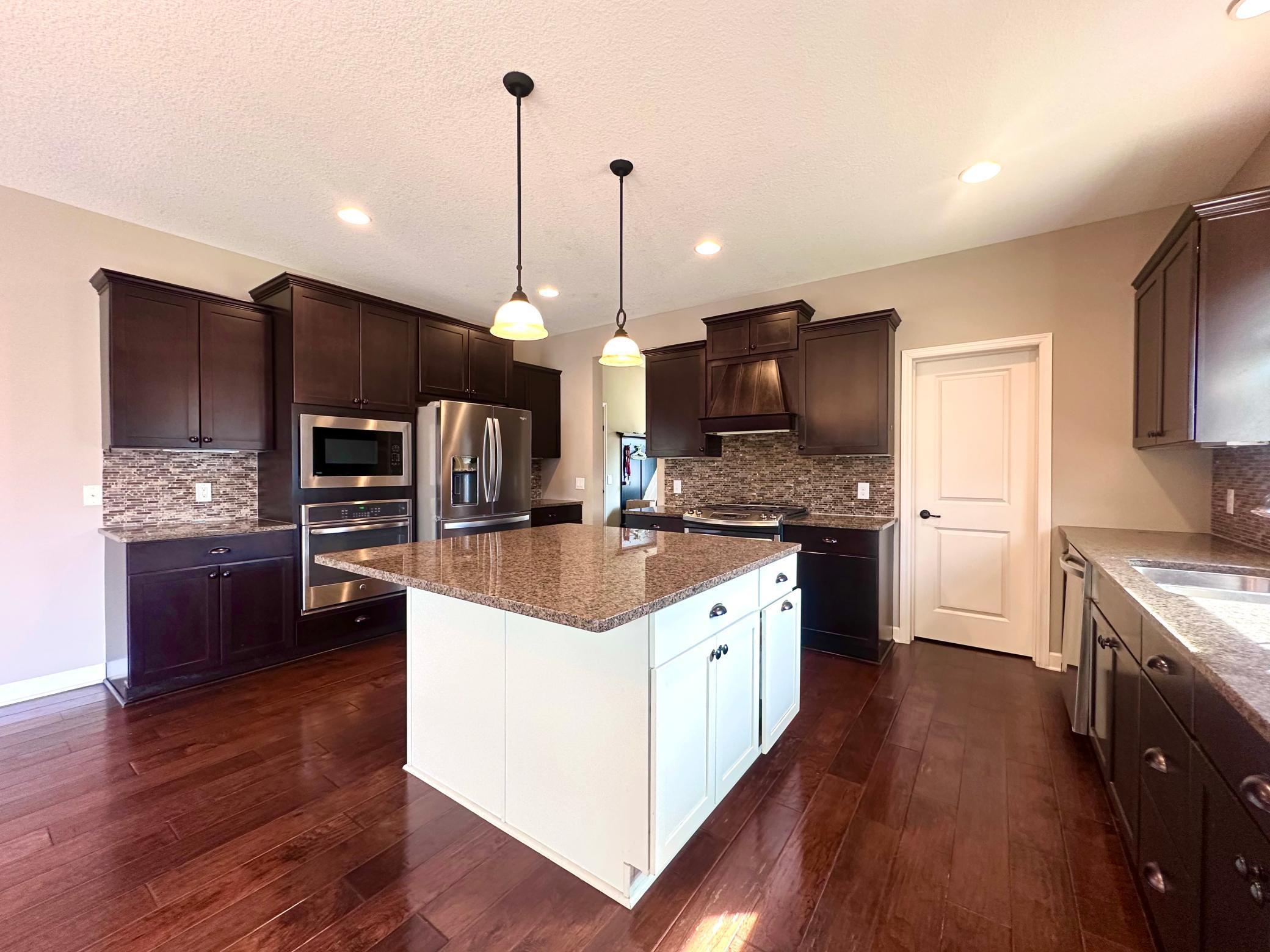 3379 Ridgestone Way Woodbury, MN 55129 - Photo 4 of 25