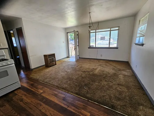 $129,000 | 536 Bryant Avenue, Midlothian, TX 76065