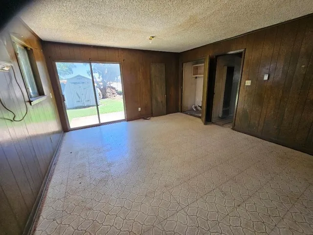 $129,000 | 536 Bryant Avenue, Midlothian, TX 76065