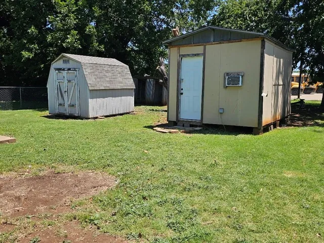 $129,000 | 536 Bryant Avenue, Midlothian, TX 76065