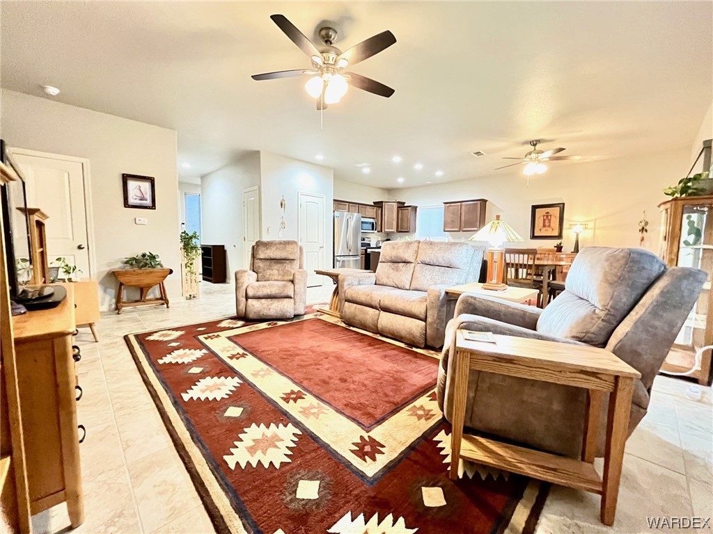 471 Mormon Flat Road Golden Valley, AZ 86413 - Photo 5 of 24
