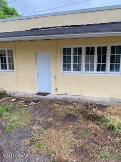 404 North Ridgewood Avenue Edgewater, FL 32132 - Photo 4 of 9 IMG_1062 (1)
