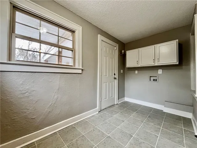 $265,000 | 1321 West College Street, Independence, MO 64050