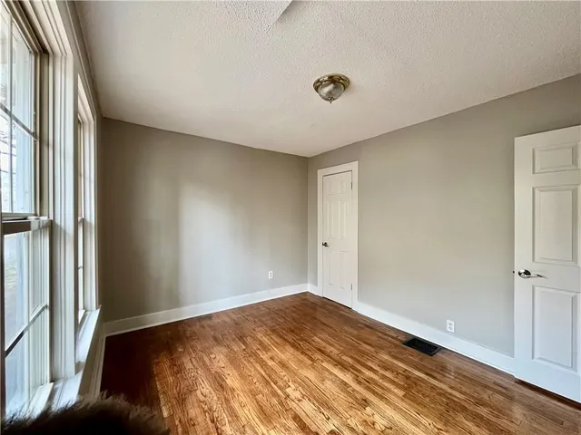 $265,000 | 1321 West College Street, Independence, MO 64050