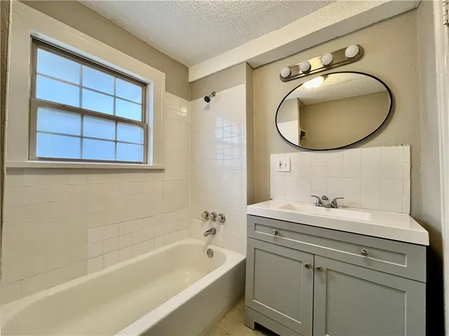 $265,000 | 1321 West College Street, Independence, MO 64050