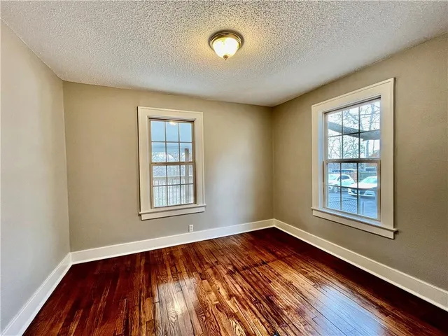 $265,000 | 1321 West College Street, Independence, MO 64050