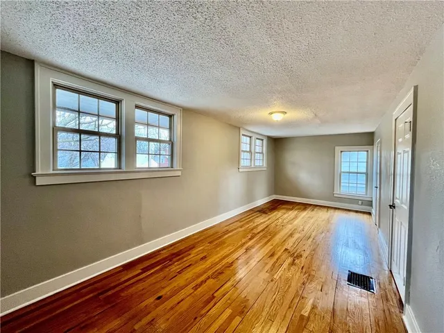 $265,000 | 1321 West College Street, Independence, MO 64050