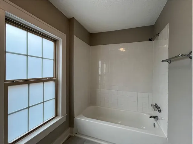 $265,000 | 1321 West College Street, Independence, MO 64050