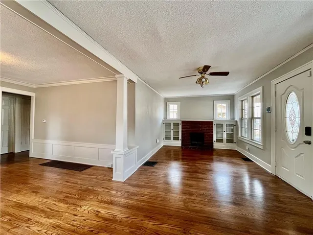 $265,000 | 1321 West College Street, Independence, MO 64050