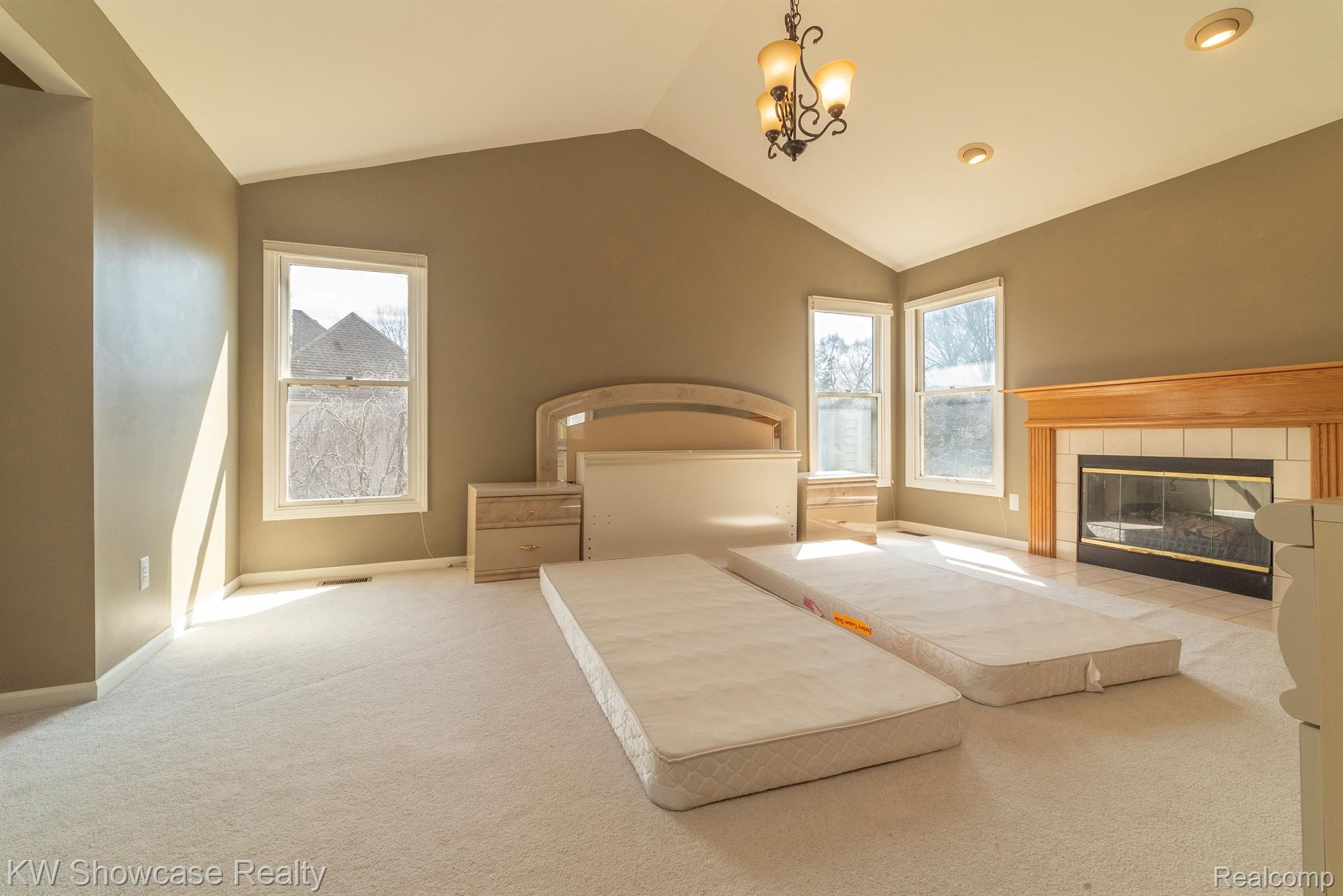6486 Kennesaw Road Canton, MI 48187 - Photo 12 of 41 Gallery Image 12