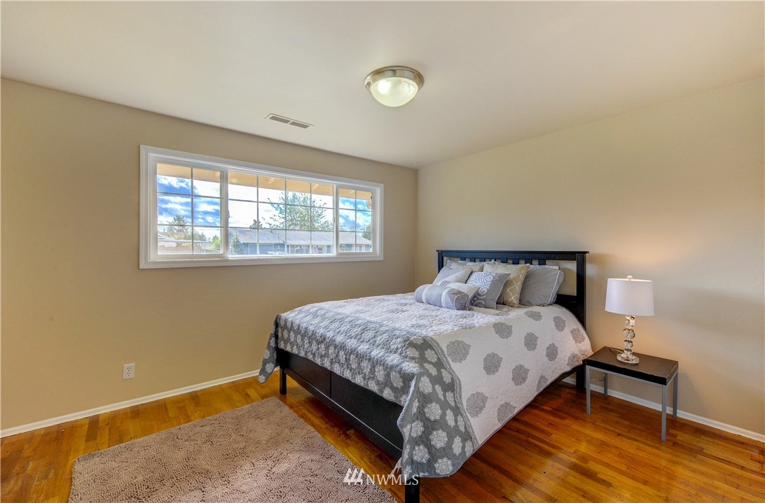 12690 Southeast 169th Street Renton, WA 98058 - Photo 14 of 21 Gallery Image 14