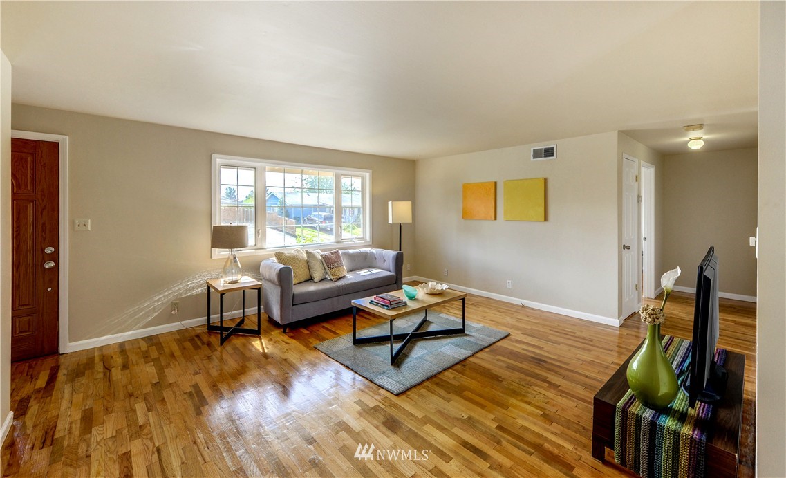 12690 Southeast 169th Street Renton, WA 98058 - Photo 5 of 21 Gallery Image 5