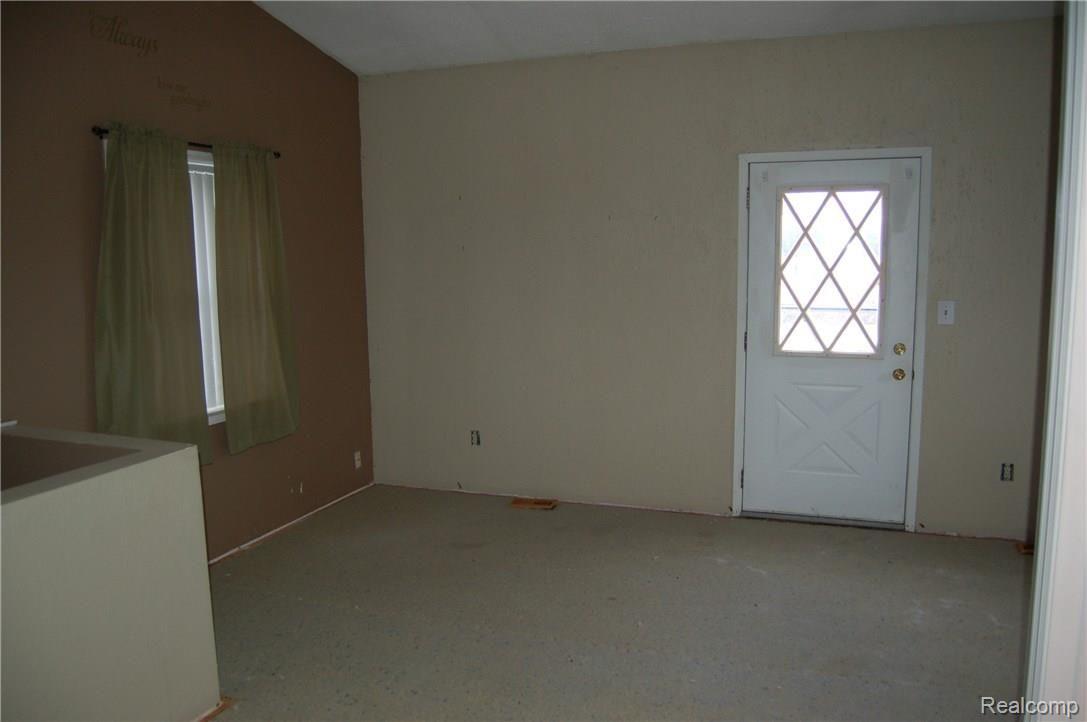 50820 Geddes Road Canton, MI 48188 - Photo 16 of 21 DSC_1360.JPG