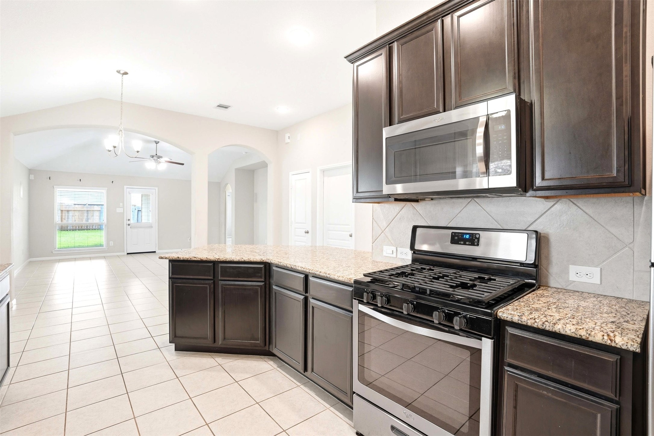 3718 Logandale Ridge Lane Katy, TX 77493 - Photo 10 of 28 Gas stove and oven
