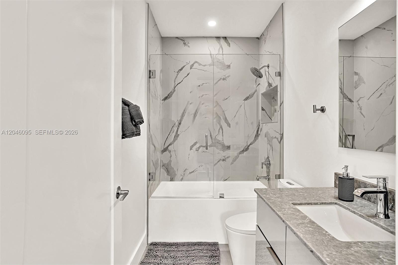 2100 Miami Road, Unit 202 Fort Lauderdale, FL 33316 - Photo 24 of 34