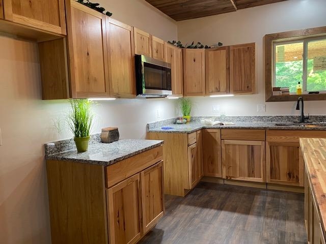 802 West 4 Road Buckley, MI 49620 - Photo 9 of 40 1948156-d9fd5627-2eeb-4191-a1a8-5828fa6cf72f.JPG