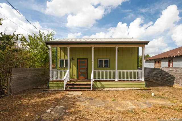 $240,000 | 417 North Olive Street, San Antonio, TX 78202