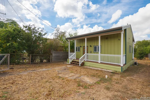 $240,000 | 417 North Olive Street, San Antonio, TX 78202