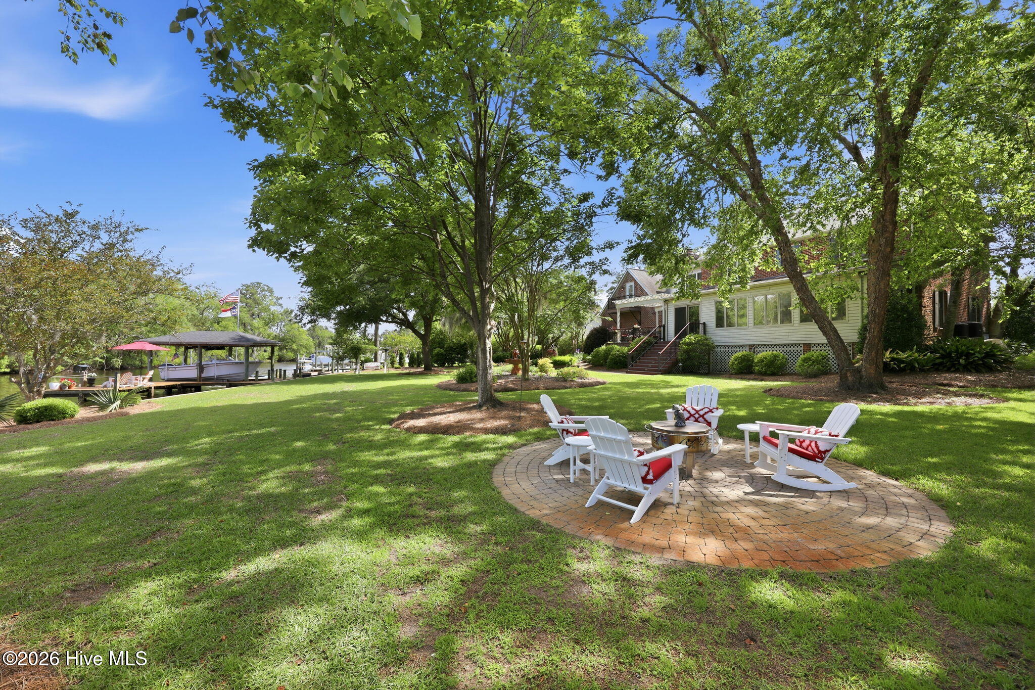 2406 Harbor Island Road New Bern, NC 28562 - Photo 3 of 72 19-web-or-mls-0C0A5882