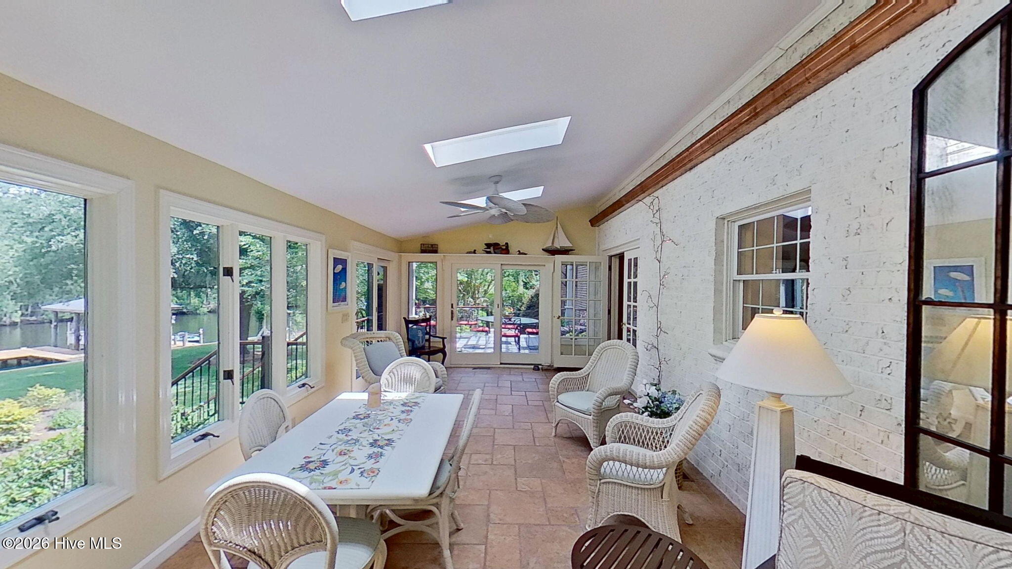 2406 Harbor Island Road New Bern, NC 28562 - Photo 31 of 72 33-web-or-mls-2406-Harbor-Island-Rd-New-