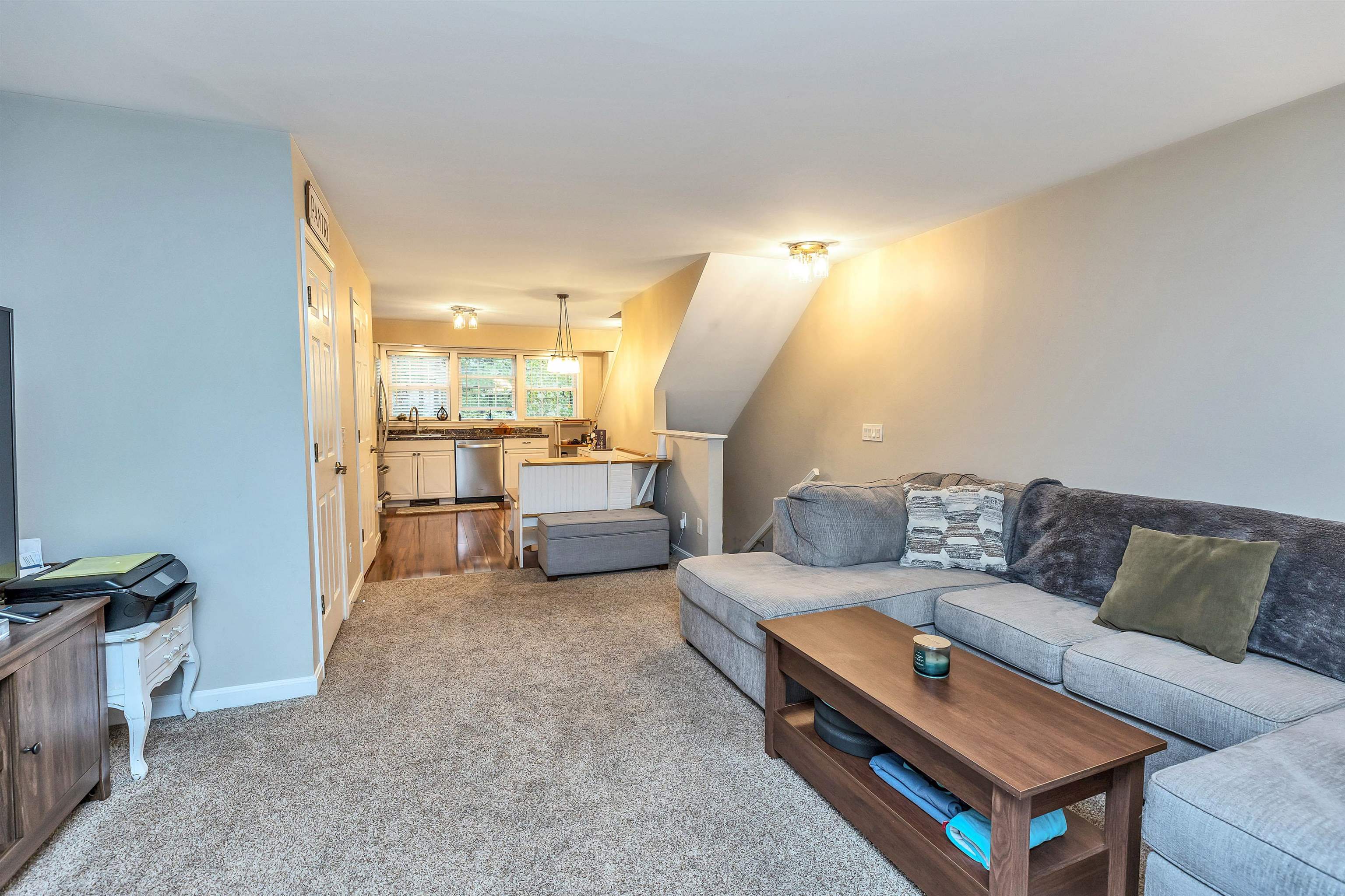 1029 South Mammoth Road, Unit 29 Manchester, NH 03109 - Photo 27 of 32