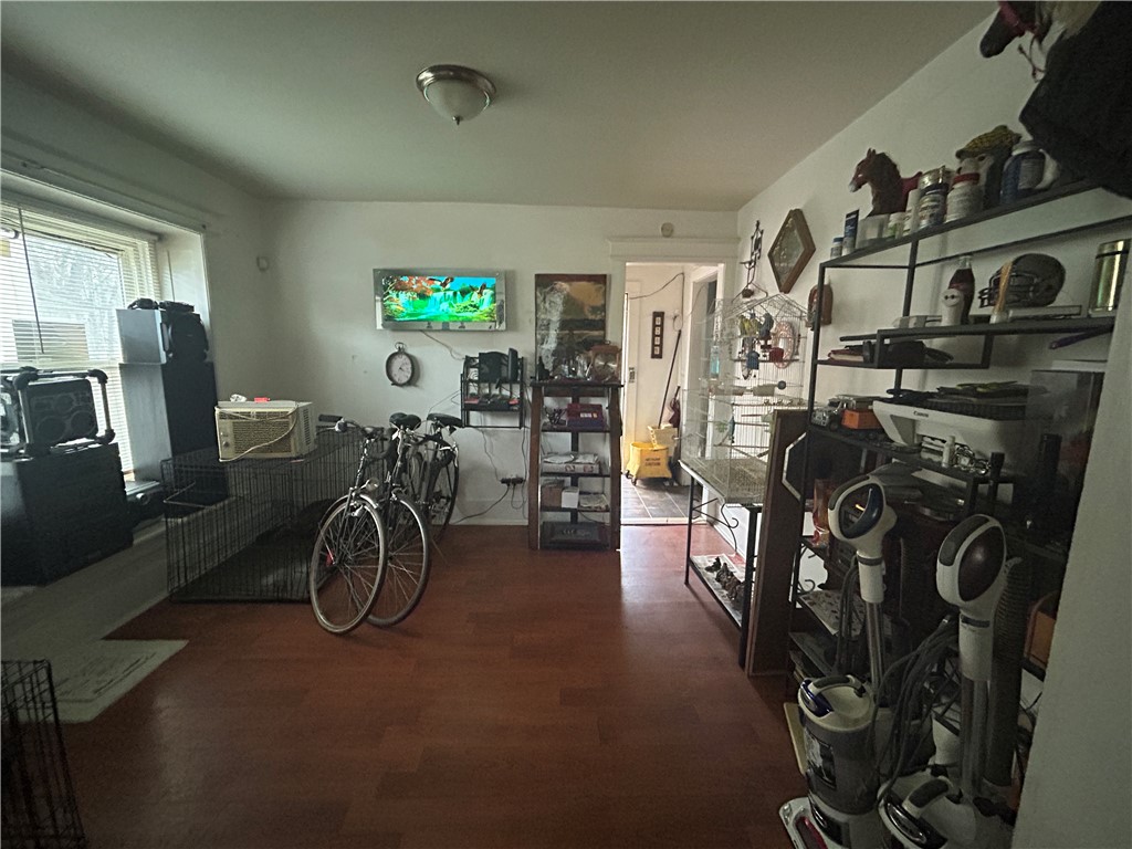 455 Frost Avenue Rochester, NY 14611 - Photo 6 of 33