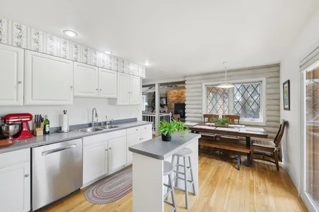 $499,000 | N7589 Lakeside Drive, Portage, WI 53901