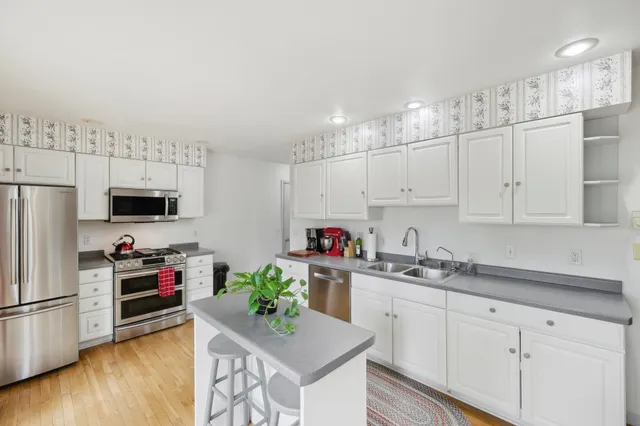 $499,000 | N7589 Lakeside Drive, Portage, WI 53901