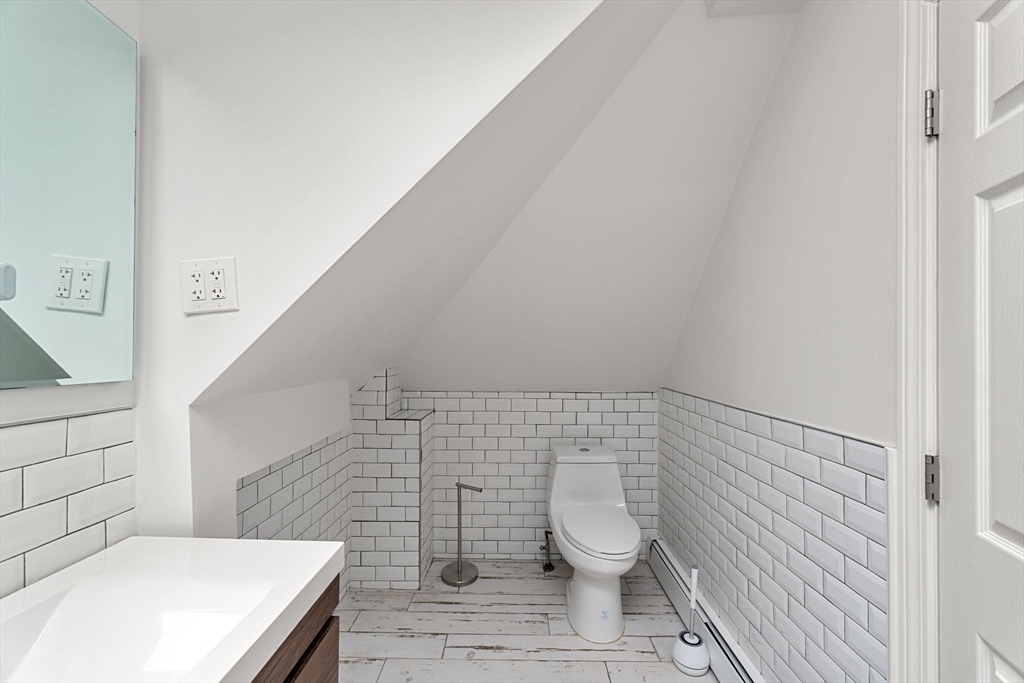 369 Medford Street, Unit 1 Somerville, MA 02145 - Photo 16 of 22