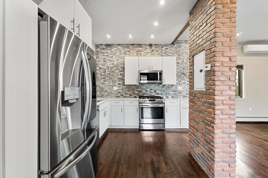 369 Medford Street, Unit 1 Somerville, MA 02145 - Photo 5 of 22
