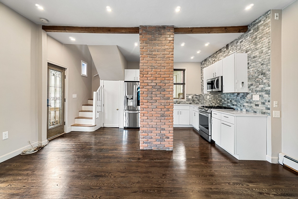 369 Medford Street, Unit 1 Somerville, MA 02145 - Photo 9 of 22