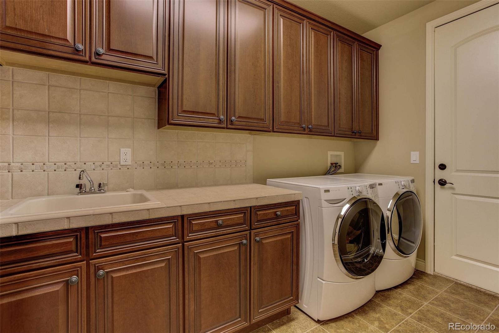 4342 Chateau Ridge Road Castle Rock, CO 80108 - Photo 26 of 35 Gallery Image 26