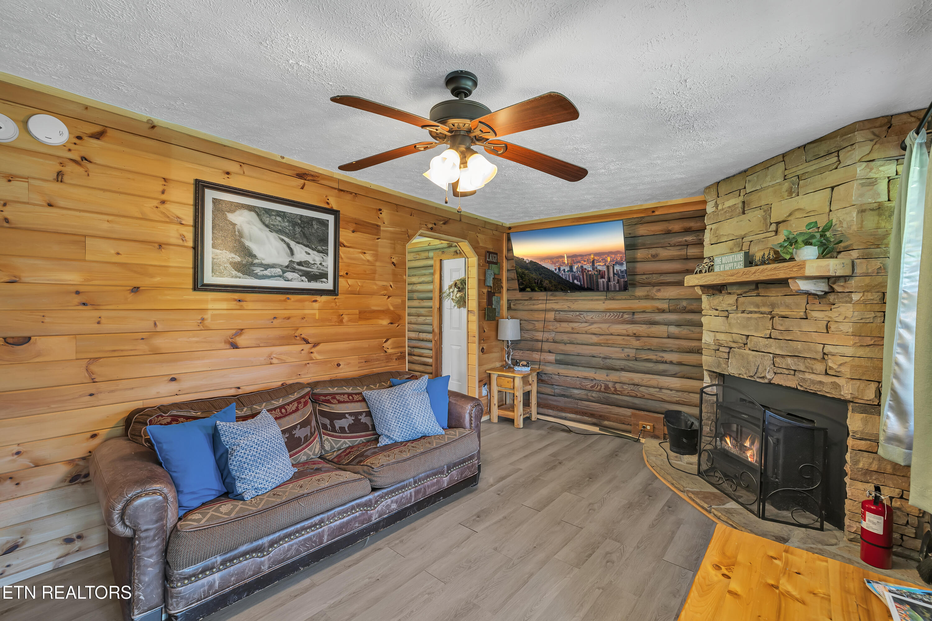 509 Thomas Loop Road Sevierville, TN 37876 - Photo 18 of 38 509 Thomas Loop Rd-104