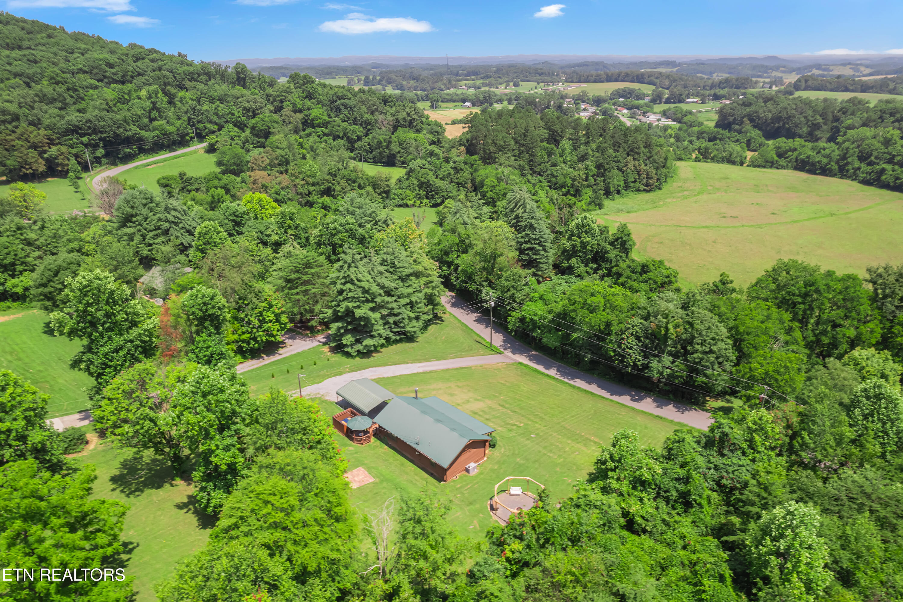 509 Thomas Loop Road Sevierville, TN 37876 - Photo 34 of 38 509 Thomas Loop Rd-131