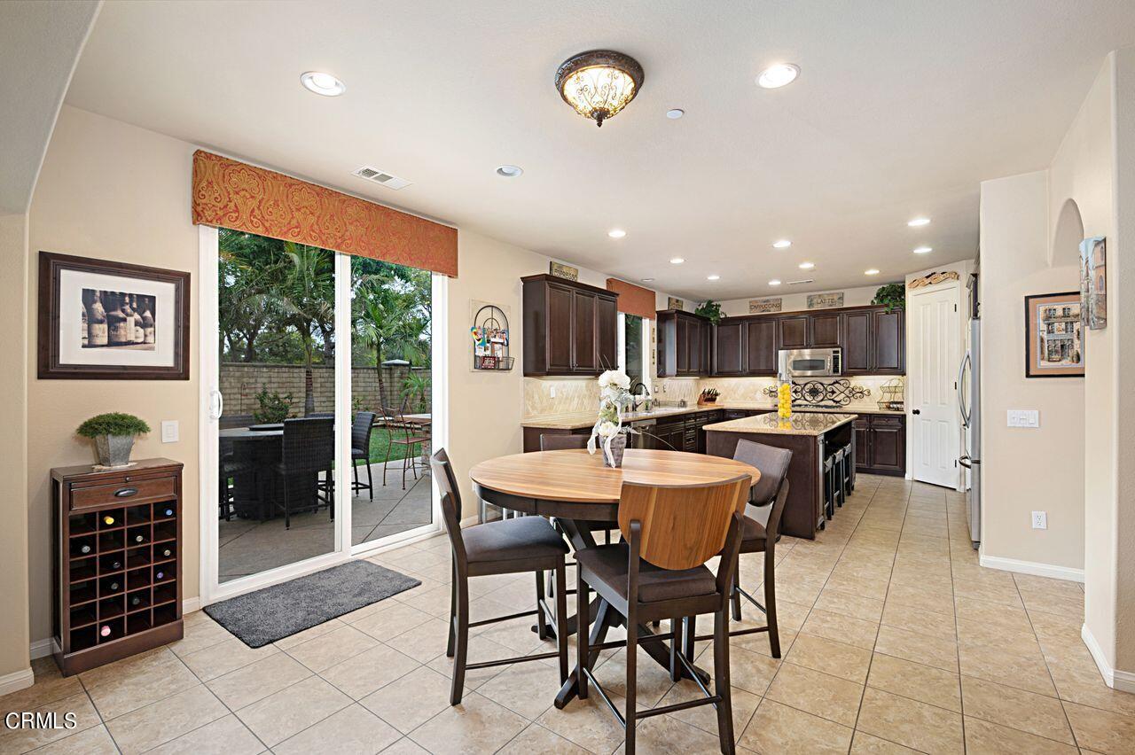 3430 Aviara Lane Oxnard, CA 93036 - Photo 14 of 58 15_10822950_152047_152047-EM-115